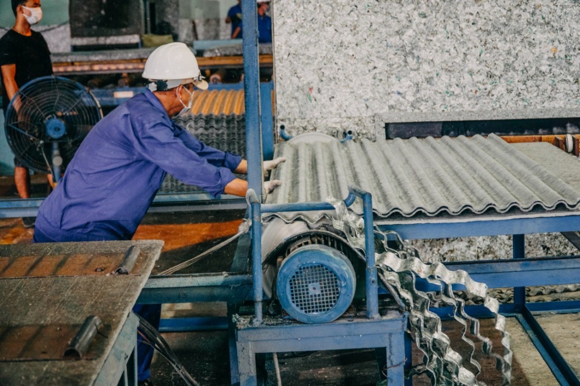 Tetra Pak hợp tác với các nhà sản xuất cũng như nhà bán lẻ để quá trình thu gom và tái chế diễn ra thuận tiện hơn.