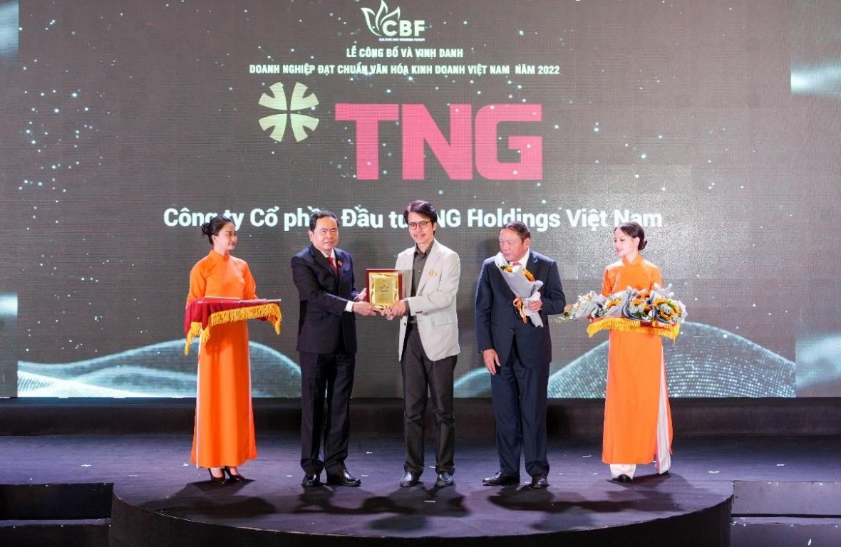 TNG Holdings Vietnam được vinh danh “Doanh nghiệp đạt chuẩn văn hóa kinh doanh Việt Nam” năm 2022.