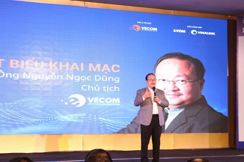 Ông Nguyễn Ngọc Dũng - Chủ tịch Hiệp hội Thương mại điện tử Việt Nam phát biểu 