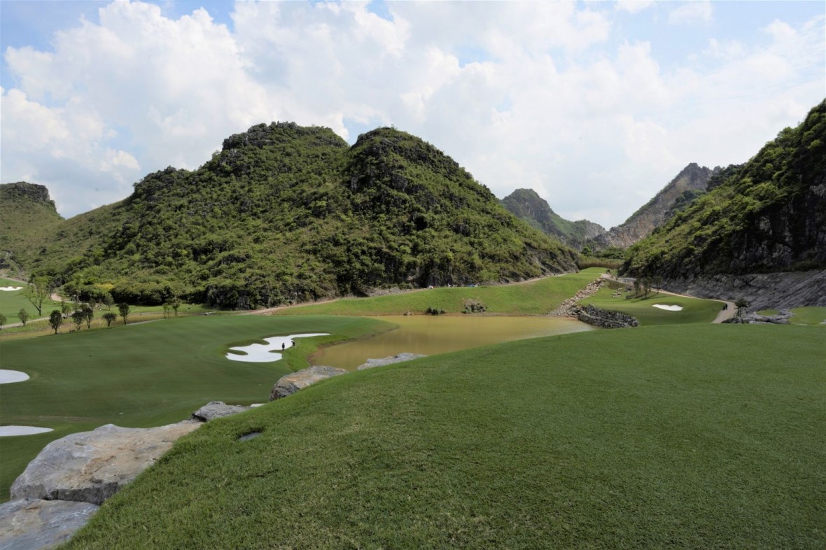 Hố số 17 sân gôn Legend Valley Country Club