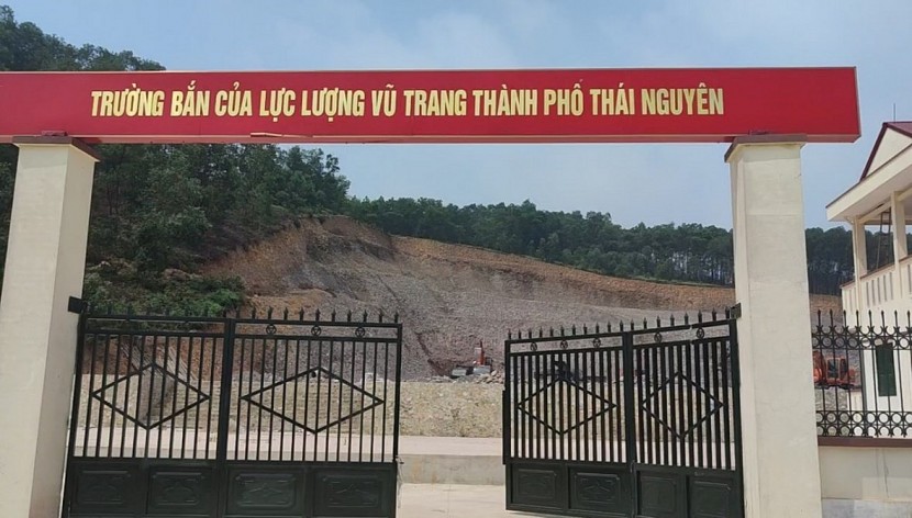 Tình trạng xe chở đất, vật liệu xây dựng gây ô nhiễm môi trường tại xóm Nam Hưng, xã Tân Cương, thành phố Thái Nguyên.