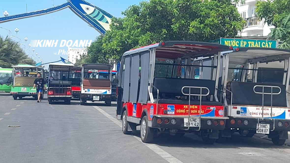 Thanh Hóa: Thực trạng xe ô tô điện hoạt động kinh doanh trái phép tại khu du lịch biển Hải Tiến