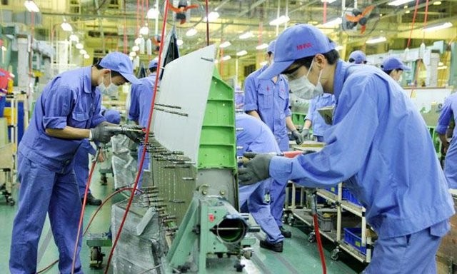 Sản xuất cánh tà máy bay dân dụng tại Công ty TNHH MHI Aerospace Việt Nam, Khu công nghiệp Thăng Long.