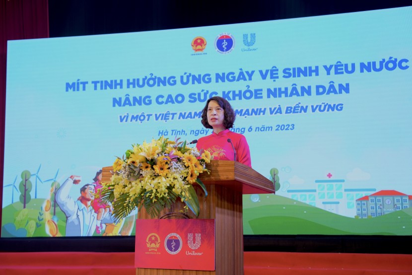 Thứ trưởng Nguyễn Thị Liên Hương phát biểu tại buổi mít tinh