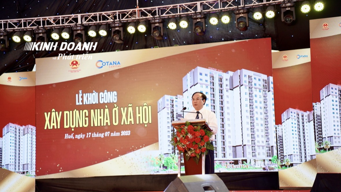 Thứ trưởng Bộ Xây dựng Nguyễn Văn Sinh phát biểu tại buổi Lễ