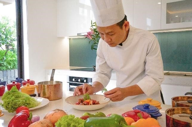 Dịch vụ “Chef in the Garden” phục vụ bữa ăn ngay trong biệt thự 