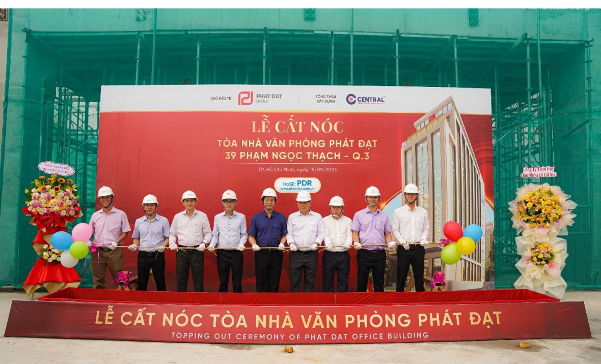 Tòa nhà văn phòng Phát Đạt nằm ở vị trí đắc địa, trung tâm quận 3, TP. HCM.