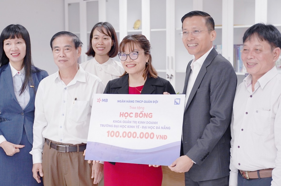 MB ký kết hợp tác toàn diện với Trường Đại học Kinh tế - Đại học Đà Nẵng