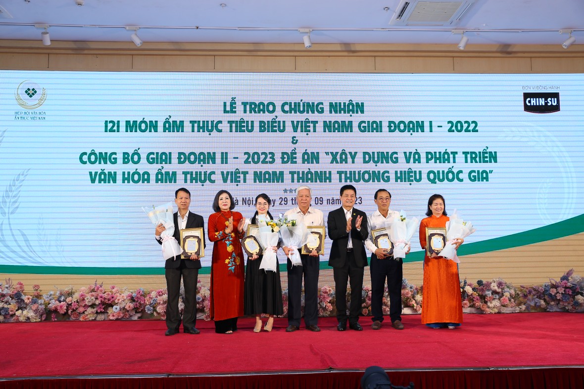 Xây dựng và phát triển văn hóa ẩm thực Việt Nam thành thương hiệu quốc gia