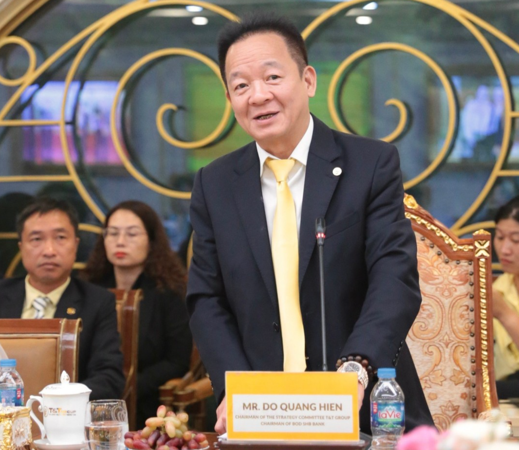 Ông Đỗ Quang Hiển, Chủ tịch UBCL Tập đoàn T&T Group phát biểu tại lễ ký kết.