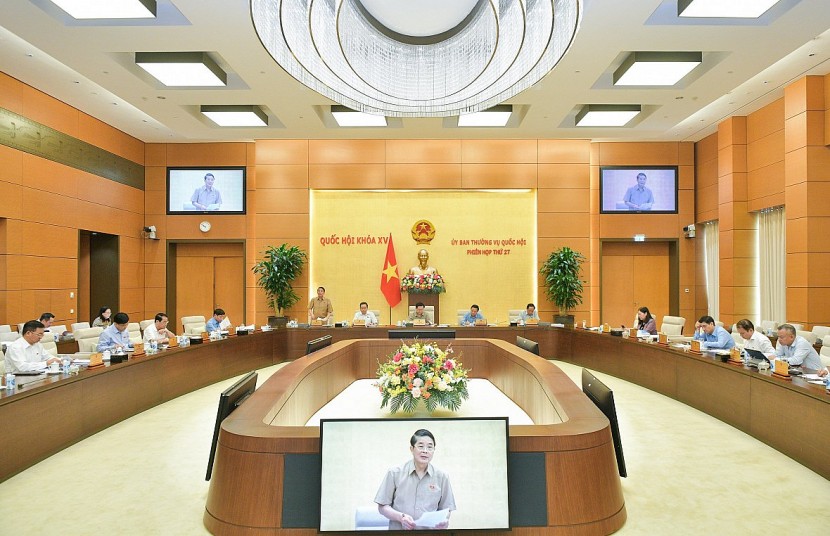 Phó Chủ tịch Quốc hội Nguyễn Đức Hải điều hành phiên họp