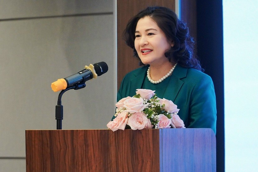 Thứ trưởng Bộ LĐTBXH Nguyễn Thị Hà phát biểu tại Hội thảo