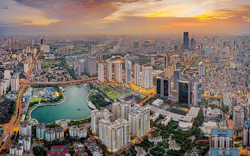 Thủ đô Hà Nội ngày càng phát triển hiện đại, văn minh.