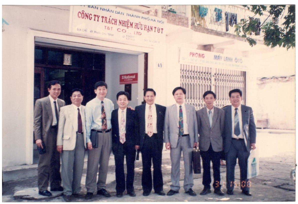 C&amp;ocirc;ng ty TNHH T&amp;amp;T (tiền th&amp;acirc;n của Tập đo&amp;agrave;n T&amp;amp;T Group) th&amp;agrave;nh lập năm 1993.