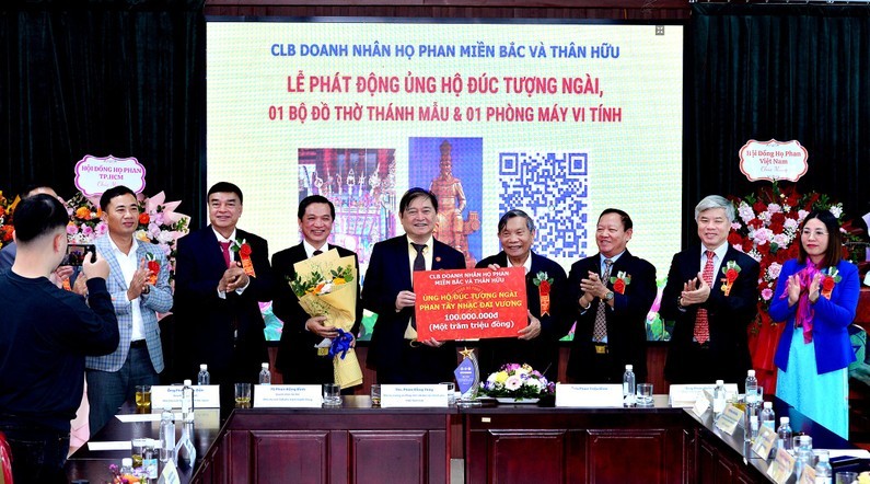 Ra mắt Câu lạc bộ doanh nhân họ Phan