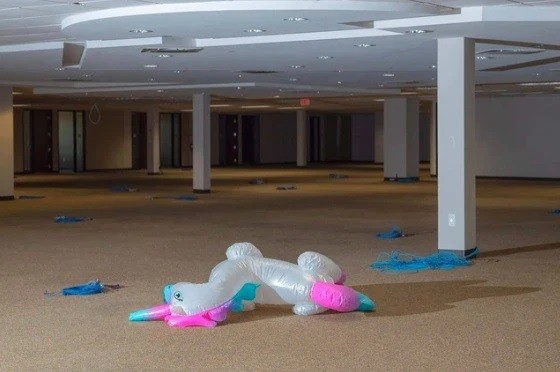 Startup kỳ lân rơi vào “thế khó”: Từng gây quỹ chỉ bằng một cuộc gọi qua Zoom, giờ IPO không được, bán mình cũng không xong