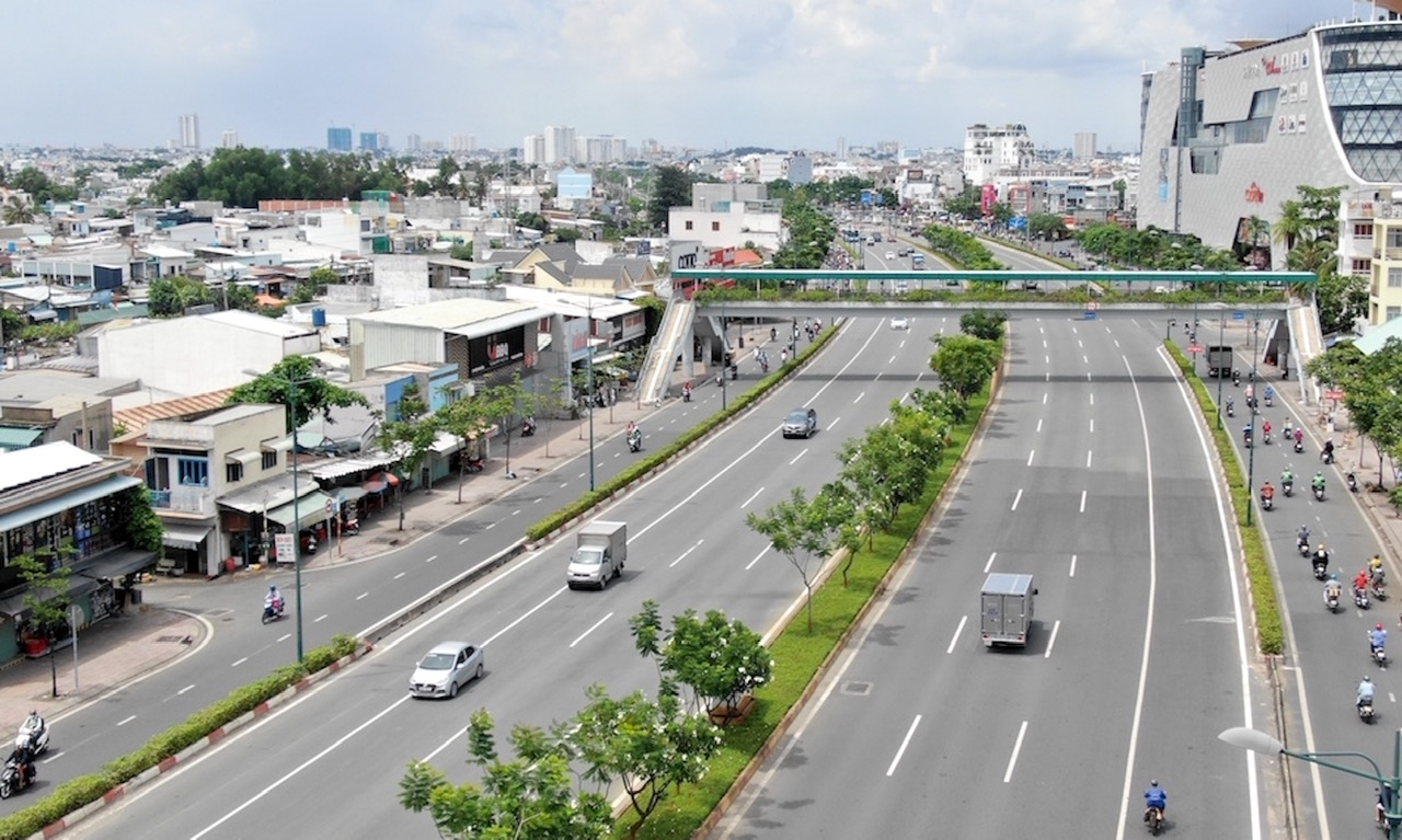 Cẩn trọng với những cơn sốt BĐS ngầm ăn theo quy hoạch, hạ tầng - Ảnh 1.