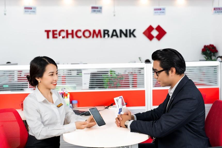 Techcombank (TCB) sắp phát hành hơn 3,5 tỷ cổ phiếu thưởng, tỷ lệ 1:1 - ảnh 1