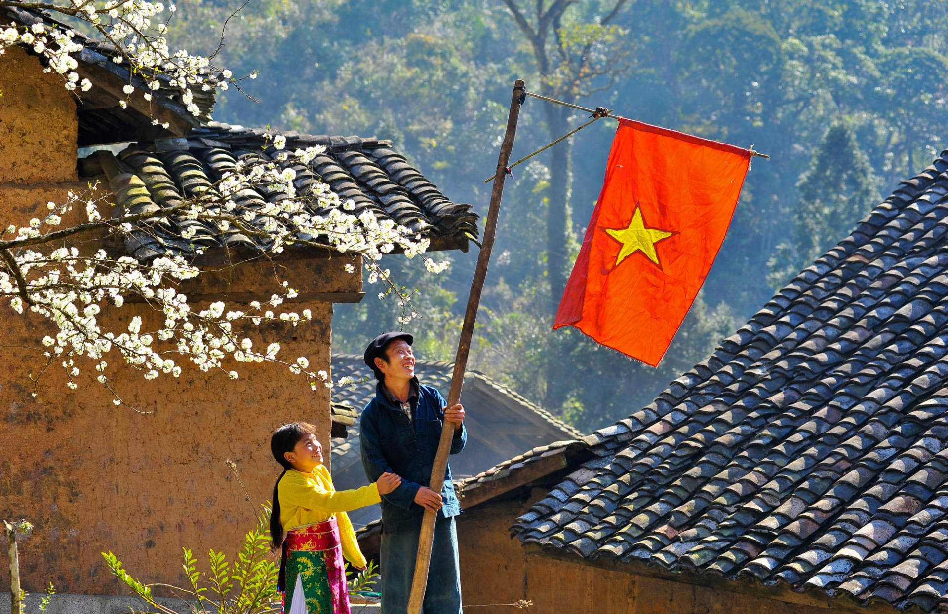 Ý thức quốc gia - dân tộc Việt Nam được hình thành, vun đắp và phát triển bởi các thế hệ người dân Việt Nam và là cội nguồn sức mạnh của dân tộc Việt Nam trong suốt chiều dài lịch sử (Ảnh tư liệu: Mùa xuân biên cương)
