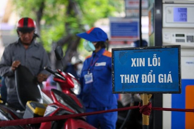 Giá xăng dầu giảm lần thứ 4 liên tiếp. (Ảnh minh họa)