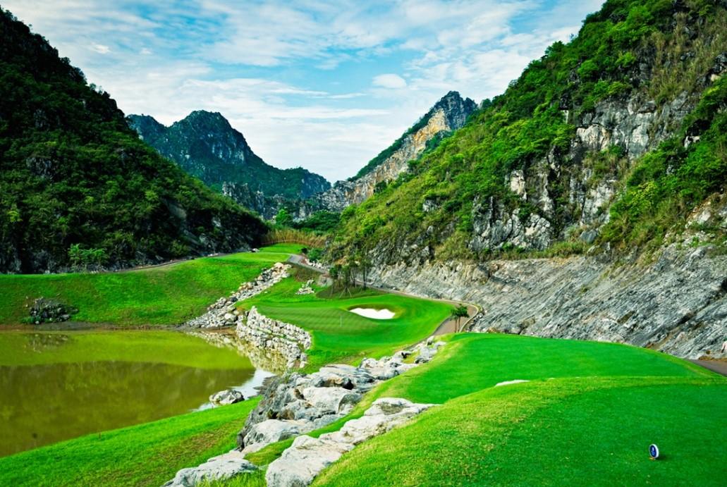 Sân gôn Legend Valley Country Club (xã Tượng Lĩnh, huyện Kim Bảng, tỉnh Hà Nam) điểm đến gôn ưa thích của người yêu gôn tại Việt Nam.