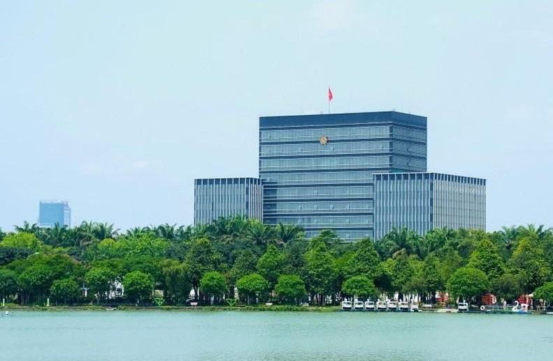 Phó Chủ tịch tỉnh Nghệ An Lê Hồng Vinh vừa ký văn bản chỉ đạo các cơ quan, đơn vị quan tâm, xem xét giải quyết các kiến nghị của các doanh nghiệp.
