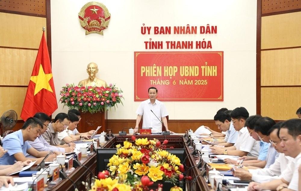 Thanh Hóa đơn giản hóa thủ tục hỗ trợ doanh nghiệp, cắt giảm gần 70% chi phí hành chính. Thanh Hóa đơn giản hóa thủ tục hỗ trợ doanh nghiệp, cắt giảm gần 70% chi phí hành chính.