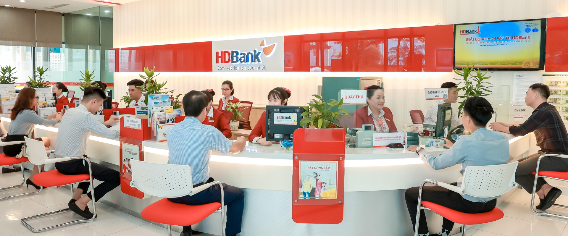 HDBank chốt quyền chia cổ tức bằng tiền và cổ phiếu tổng tỷ lệ 30% - ảnh 1