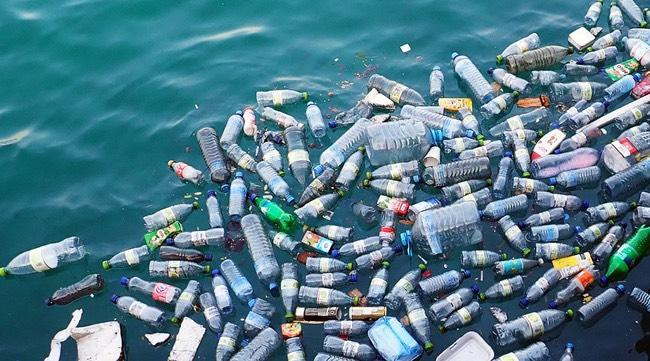 Những con số đáng báo động về rác thải nhựa đại dương.