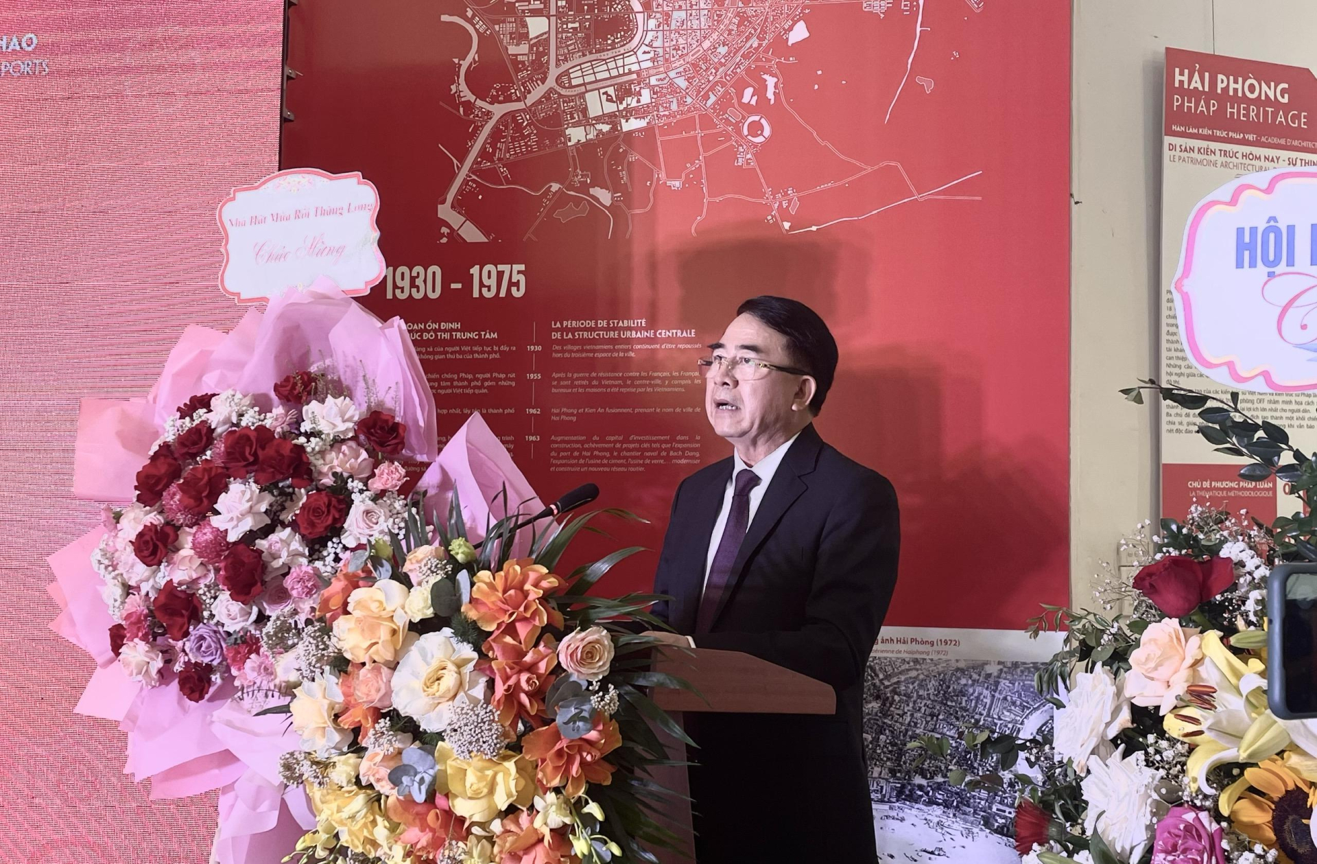 Phó Chủ tịch UBND thành phố Hải Phòng Lê Khắc Nam phát biểu tại Triển lãm.