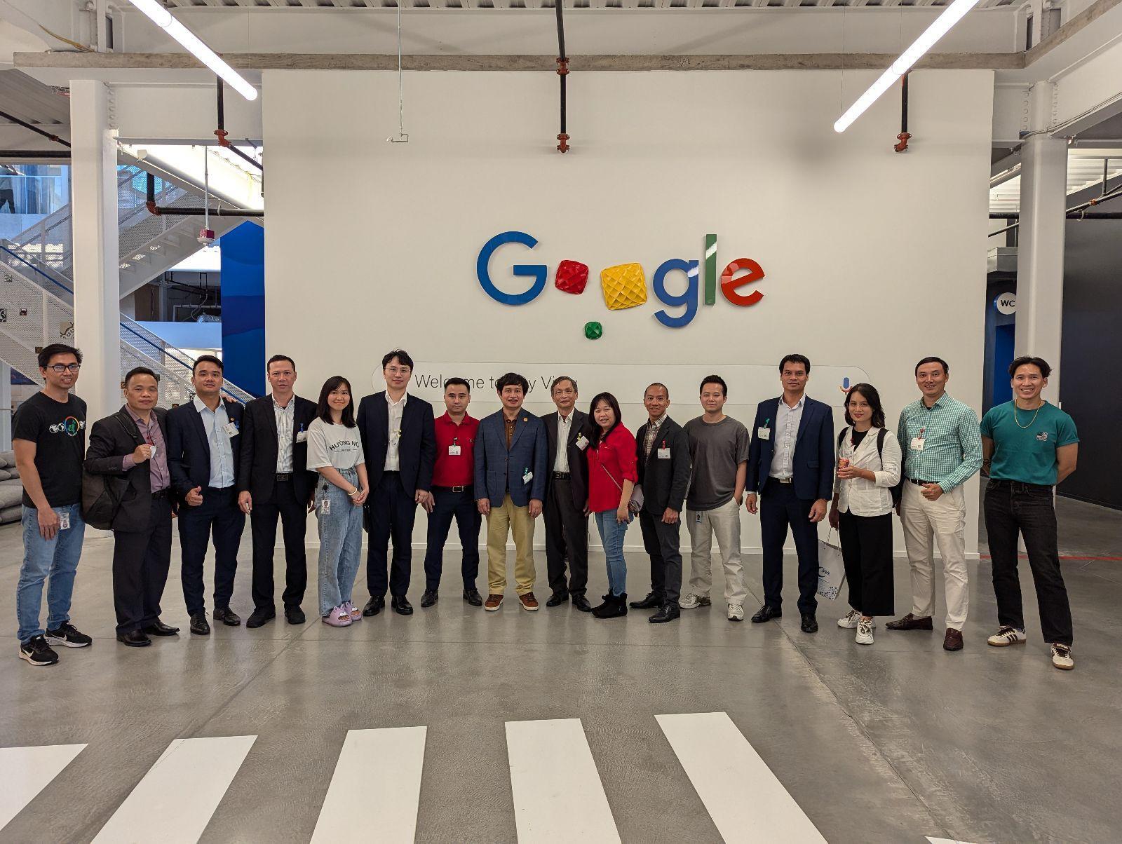 Đoàn VTE đã có cơ hội tham quan tại các công ty công nghệ hàng đầu thế giới như Meta, Google, Intel, Marvell Technology, Supermicro Computer, Cisco,…