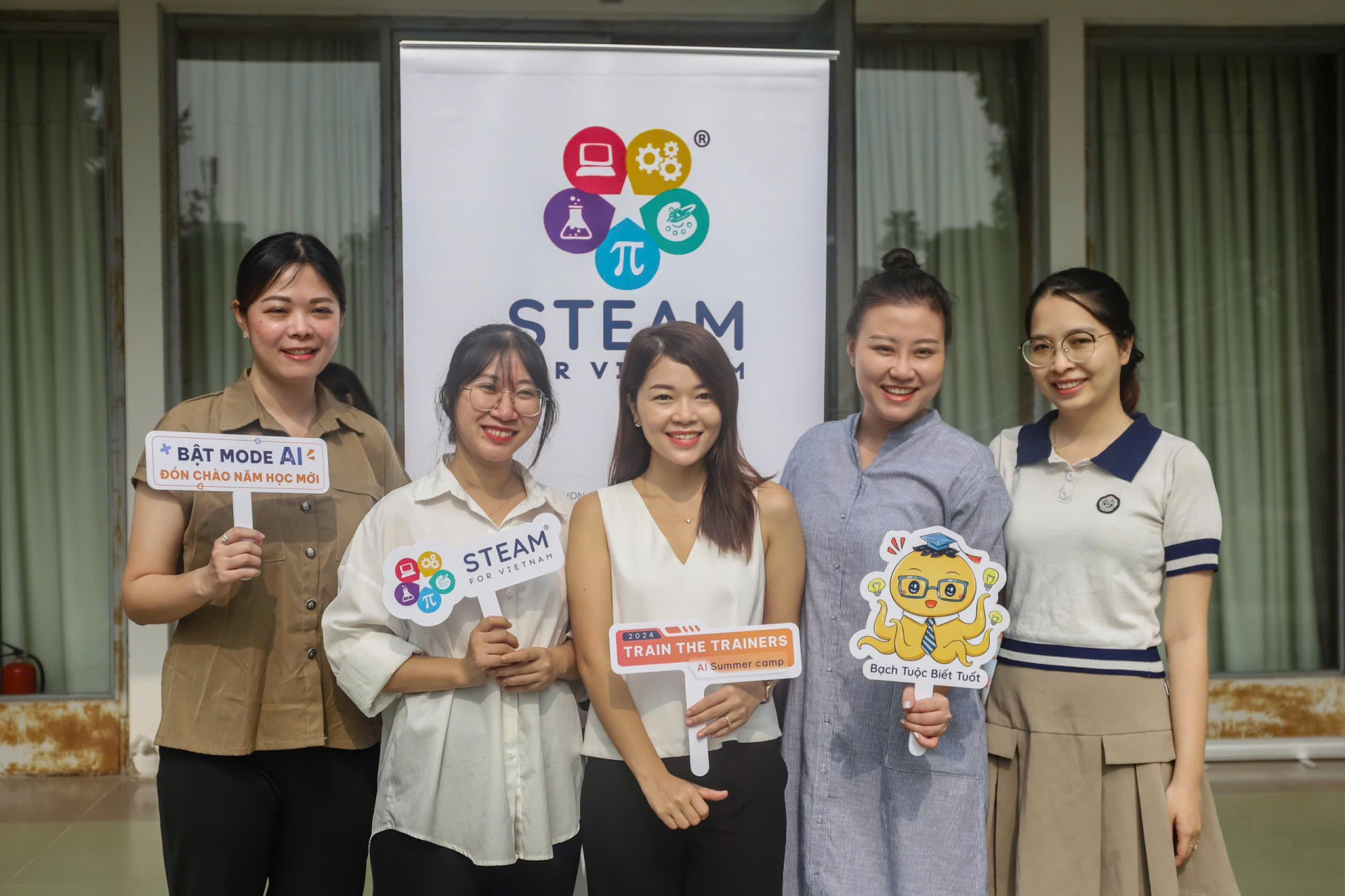 STEAM for Vietnam Foundation là tổ chức phi lợi nhuận Hoa Kỳ với sứ mệnh thúc đẩy các hoạt động liên quan tới giáo dục STEAM.