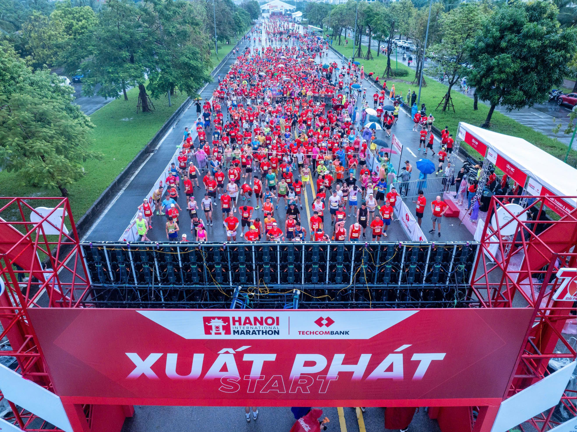 Bế mạc Giải Marathon quốc tế Hà Nội Techcombank mùa thứ 3: Hành trình của tinh thần thể thao kiên định, mạnh mẽ - ảnh 1