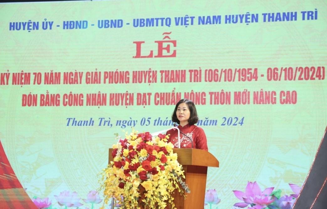 Bà Nguyễn Thị Tuyến - Ủy viên Trung ương Đảng, Phó Bí thư Thường trực Thành ủy Hà Nội tại buổi lễ.