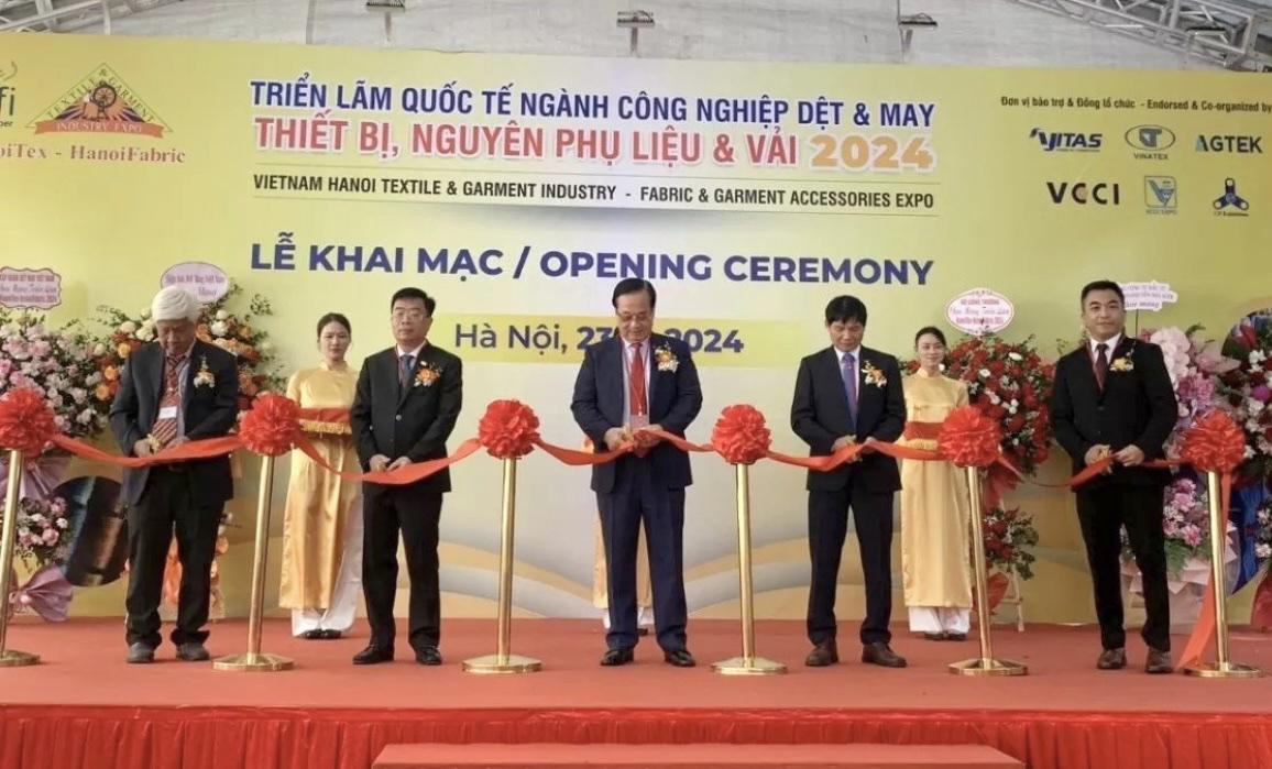 Khai mạc Triển lãm quốc tế ngành công nghiệp Dệt & May - Thiết bị, Nguyên phụ liệu & Vải 2024.