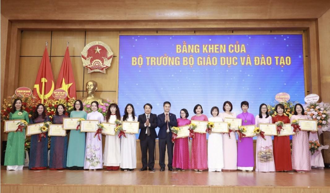 Ngành giáo dục và Đào tạo quận Ba Đình luôn tự hào với vị trí top đầu của thành phố về chất lượng giáo dục.