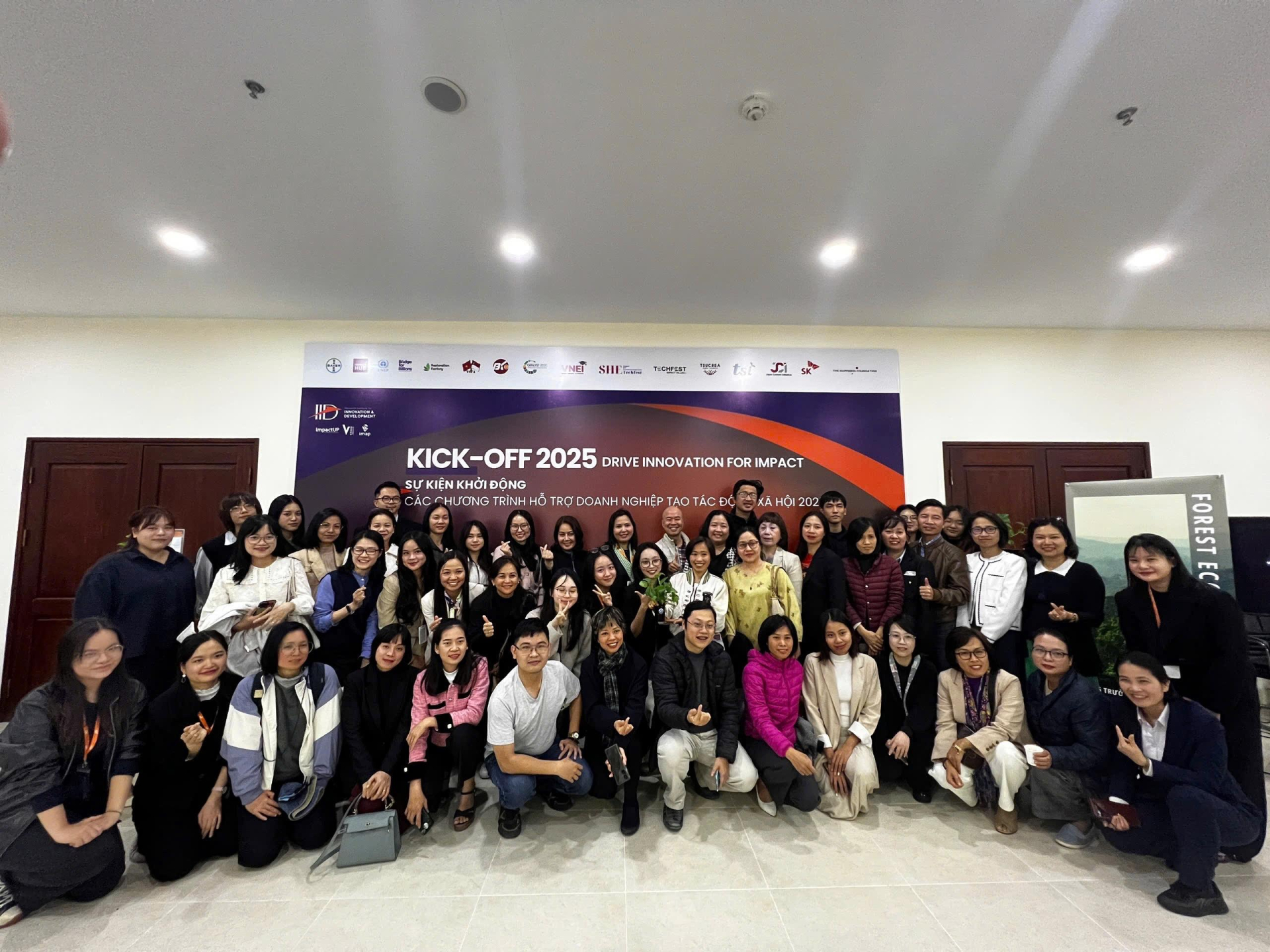 Kick-off 2025: Drive Innovation for Impact 2025 - Chương trình hỗ trợ doanh nghiệp tạo tác động xã hội trong năm 2025.