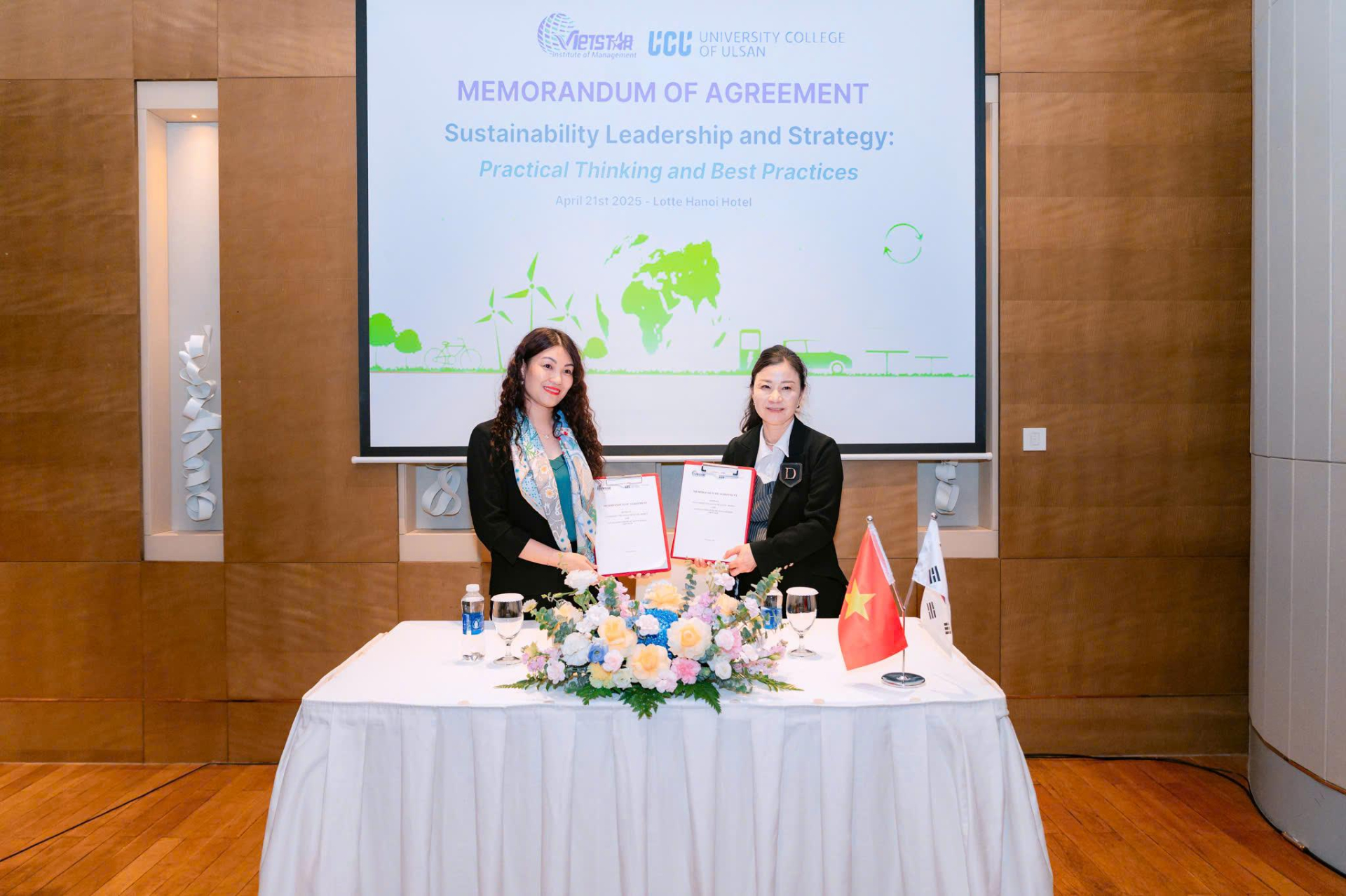 Ký kết hợp tác giữa Viện quản lý VIETSTAR và Trường Đại học University College of Ulsan (UCU). Ký kết hợp tác giữa Viện quản lý VIETSTAR và Trường Đại học University College of Ulsan (UCU).