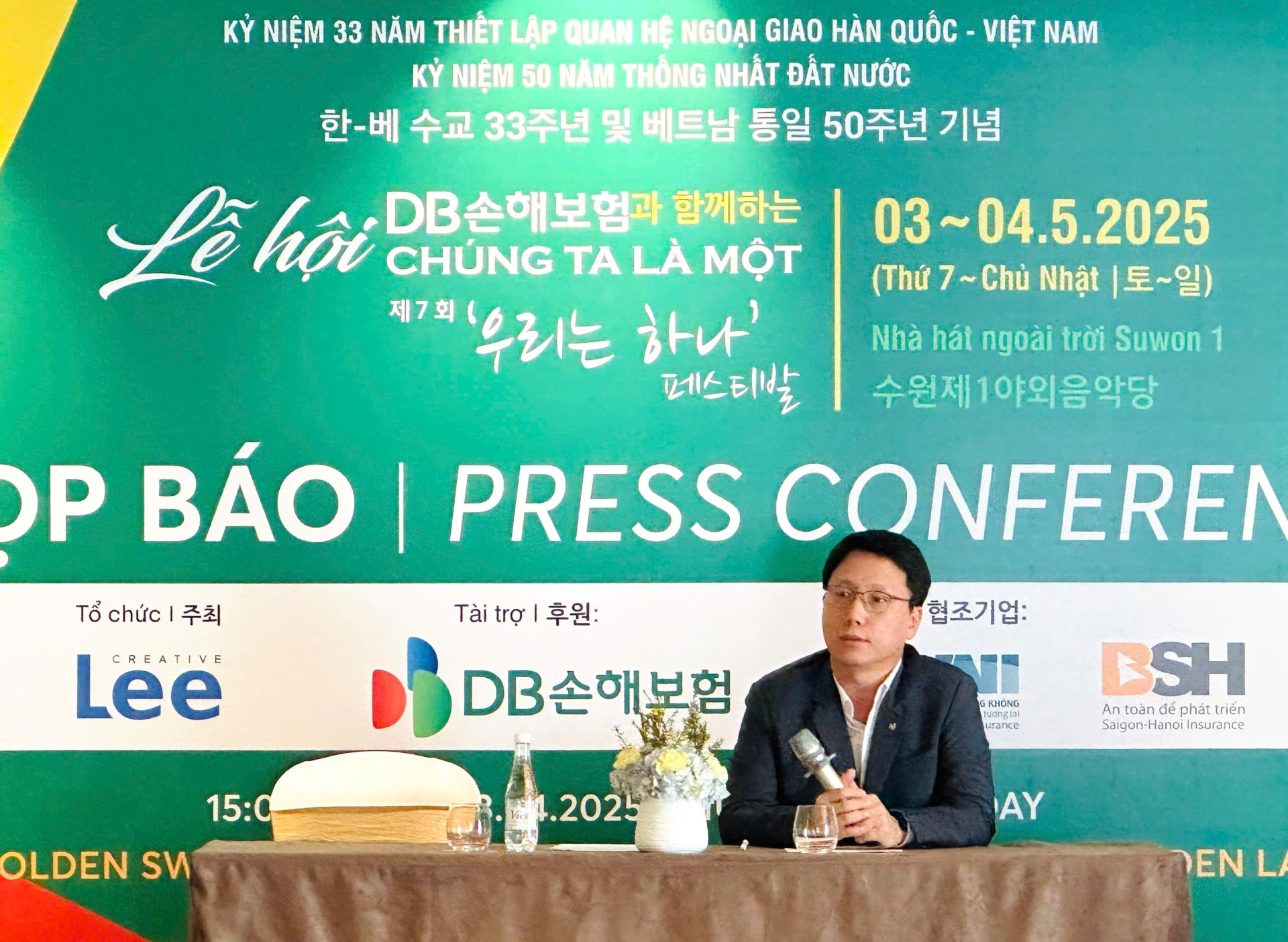 Ông Park HanWoong - Quản lý cấp cao DB Insurance. Ông Park HanWoong - Quản lý cấp cao DB Insurance.
