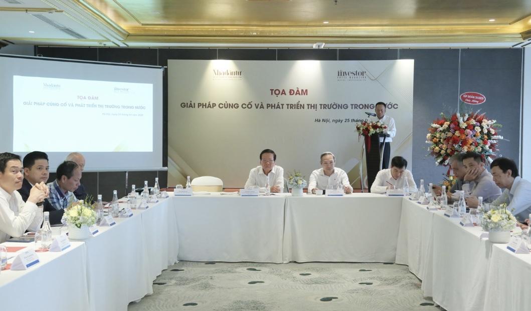 Quang cảnh tọa đàm. Quang cảnh tọa đàm.