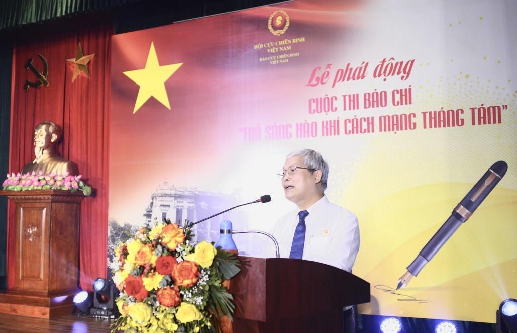 Ông Đỗ Phú Thọ - Phụ trách Tổng Biên tập Báo Cựu Chiến binh Việt Nam phát biểu tại lễ phát động. Ông Đỗ Phú Thọ - Phụ trách Tổng Biên tập Báo Cựu Chiến binh Việt Nam phát biểu tại lễ phát động.