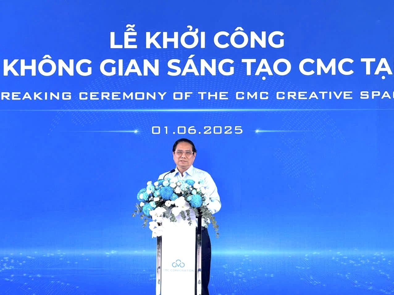 Thủ tướng Chính phủ chúc mừng dự án Tổ hợp không gian sáng tạo CMC - CCS Hà Nội. Thủ tướng Chính phủ chúc mừng dự án Tổ hợp không gian sáng tạo CMC - CCS Hà Nội.