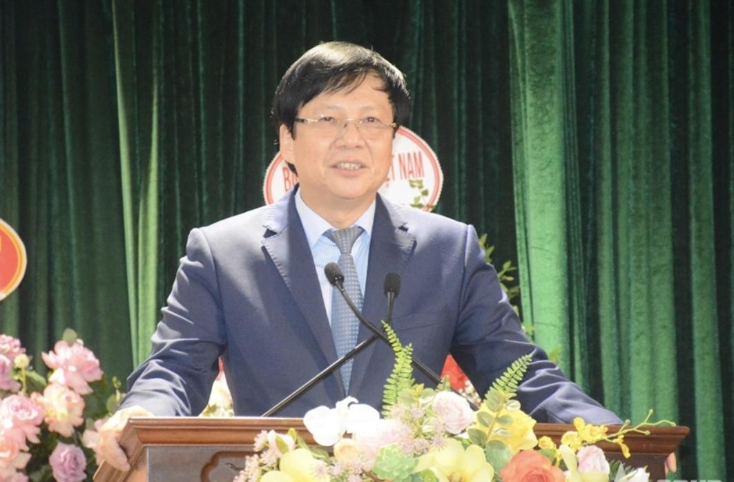 Nhà báo Hồ Quang Lợi - Nguyên Phó Chủ tịch Thường trực Hội Nhà báo Việt Nam. Nhà báo Hồ Quang Lợi - Nguyên Phó Chủ tịch Thường trực Hội Nhà báo Việt Nam.