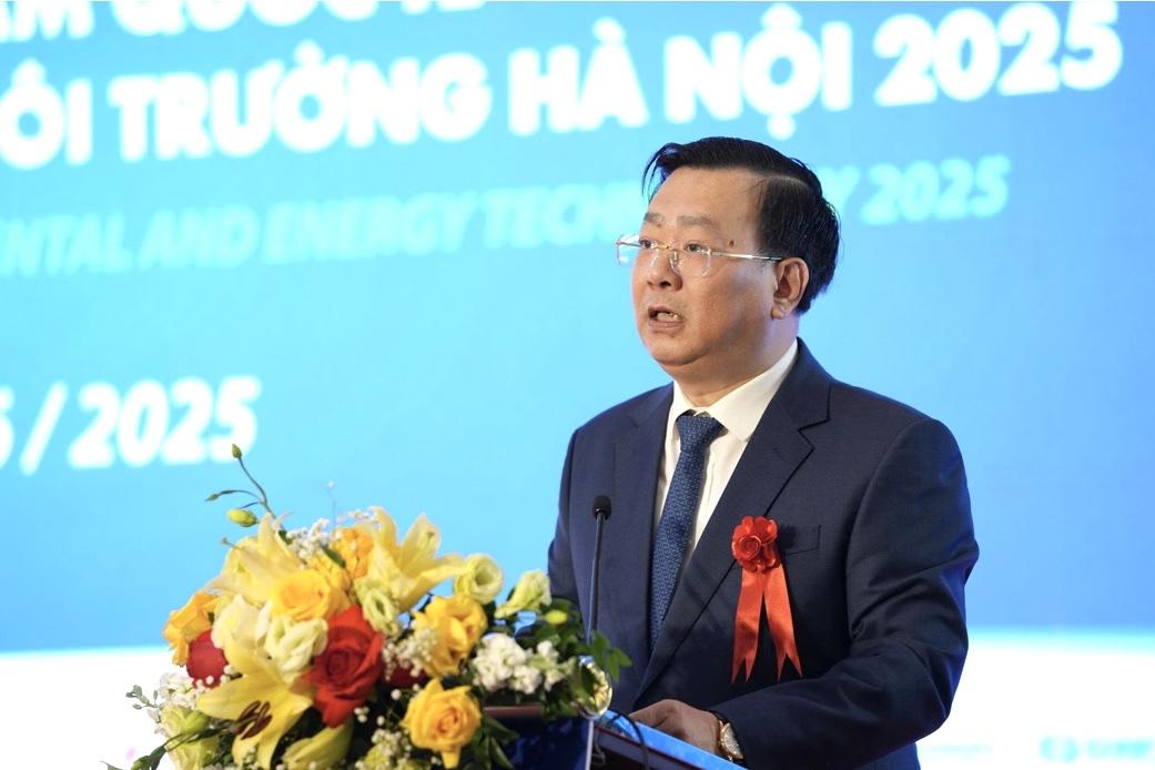 Ông Võ Nguyên Phong - Giám đốc Sở Công Thương Hà Nội phát biểu khai mạc ENTECH HANOI 2025. Ông Võ Nguyên Phong - Giám đốc Sở Công Thương Hà Nội phát biểu khai mạc ENTECH HANOI 2025.