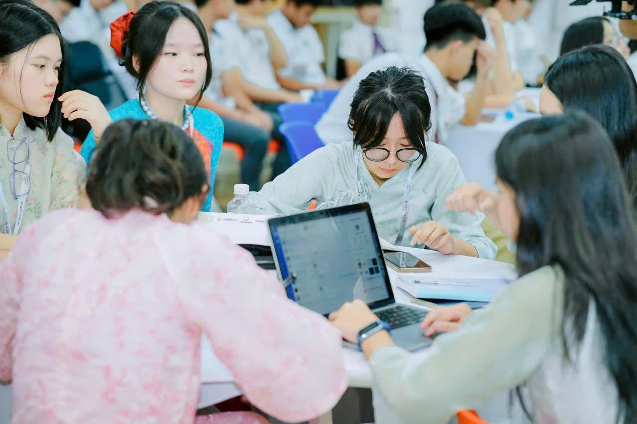 Cuộc thi nhằm cung cấp cho các thí sinh sự hiểu biết thực tế về hoạt động kinh doanh và ra quyết định chiến lược, cuộc thi mang đến một sân chơi thực tiễn để các thí sinh rèn luyện kỹ năng lãnh đạo, tư duy chiến lược và khởi nghiệp. Cuộc thi nhằm cung cấp cho các thí sinh sự hiểu biết thực tế về hoạt động kinh doanh và ra quyết định chiến lược, cuộc thi mang đến một sân chơi thực tiễn để các thí sinh rèn luyện kỹ năng lãnh đạo, tư duy chiến lược và khởi nghiệp.