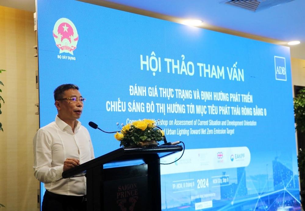 Ông Tạ Quang Vinh, Cục trưởng Cục Hạ tầng kỹ thuật, Bộ Xây dựng phát biểu tại Hội thảo.