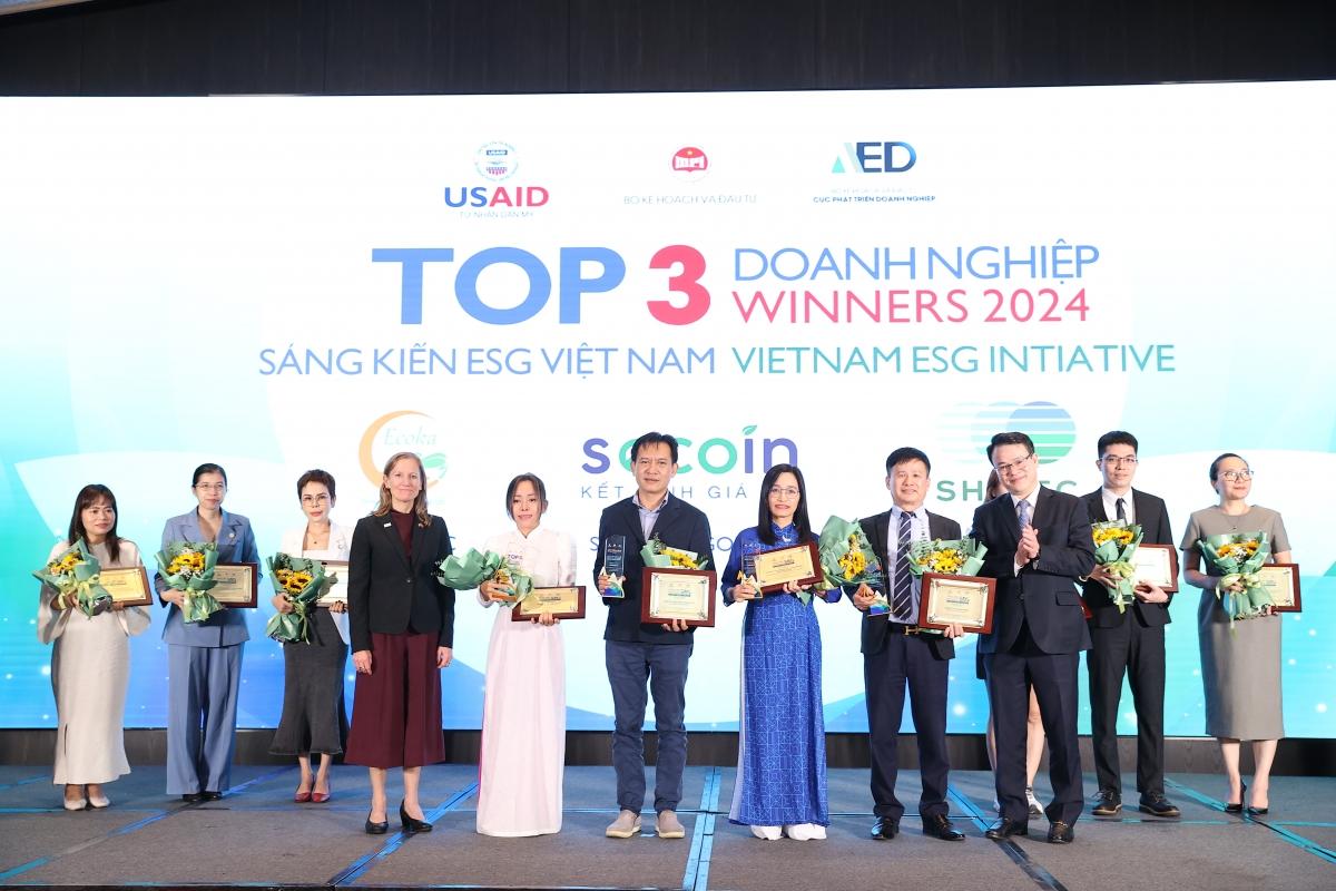 Top 3 doanh nghiệp xuất sắc nhất Chương trình “Sáng kiến ESG Việt Nam 2024”