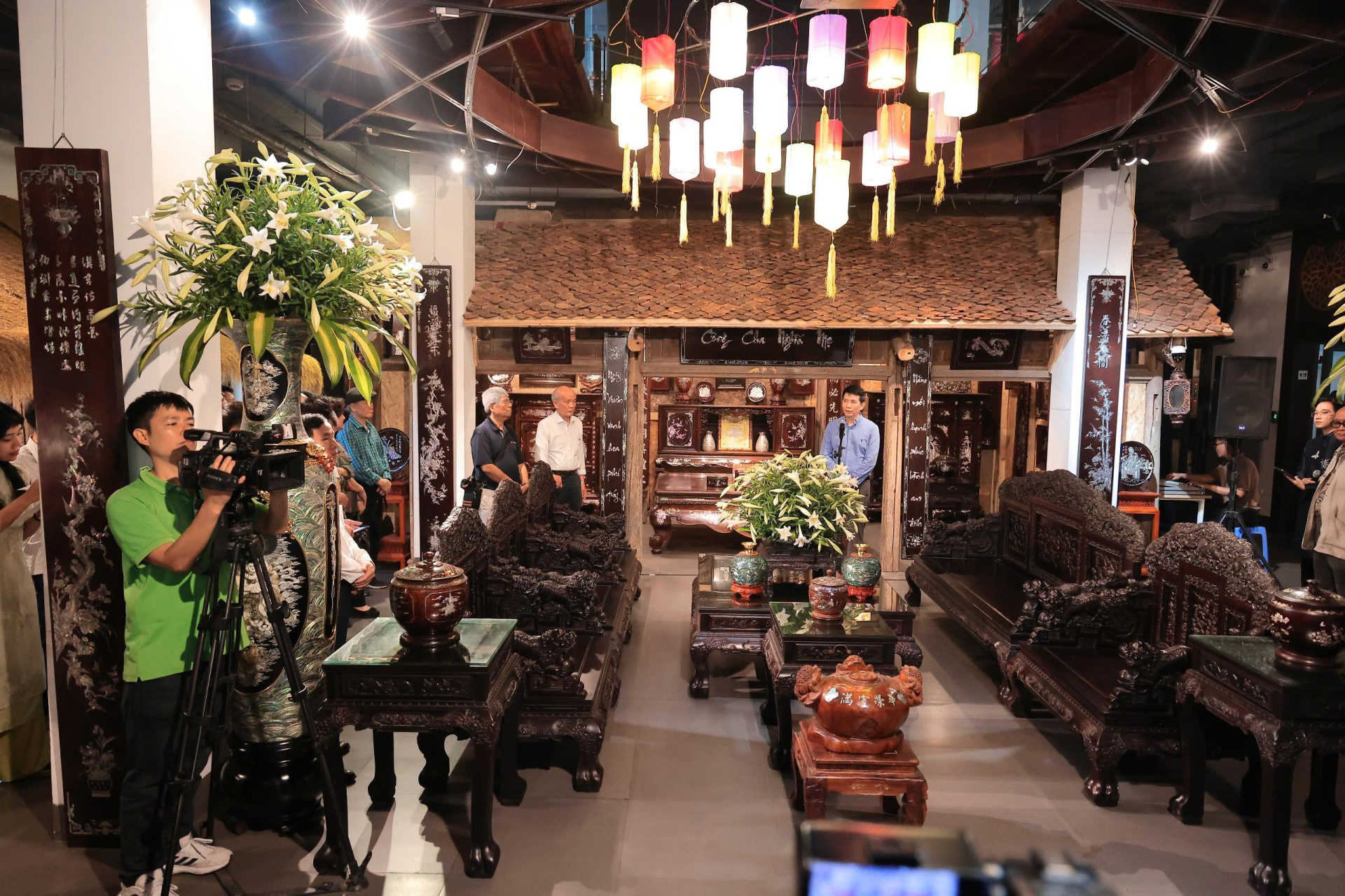 Quang cảnh buổi lễ. (Ảnh: VA) Quang cảnh buổi lễ. (Ảnh: VA)