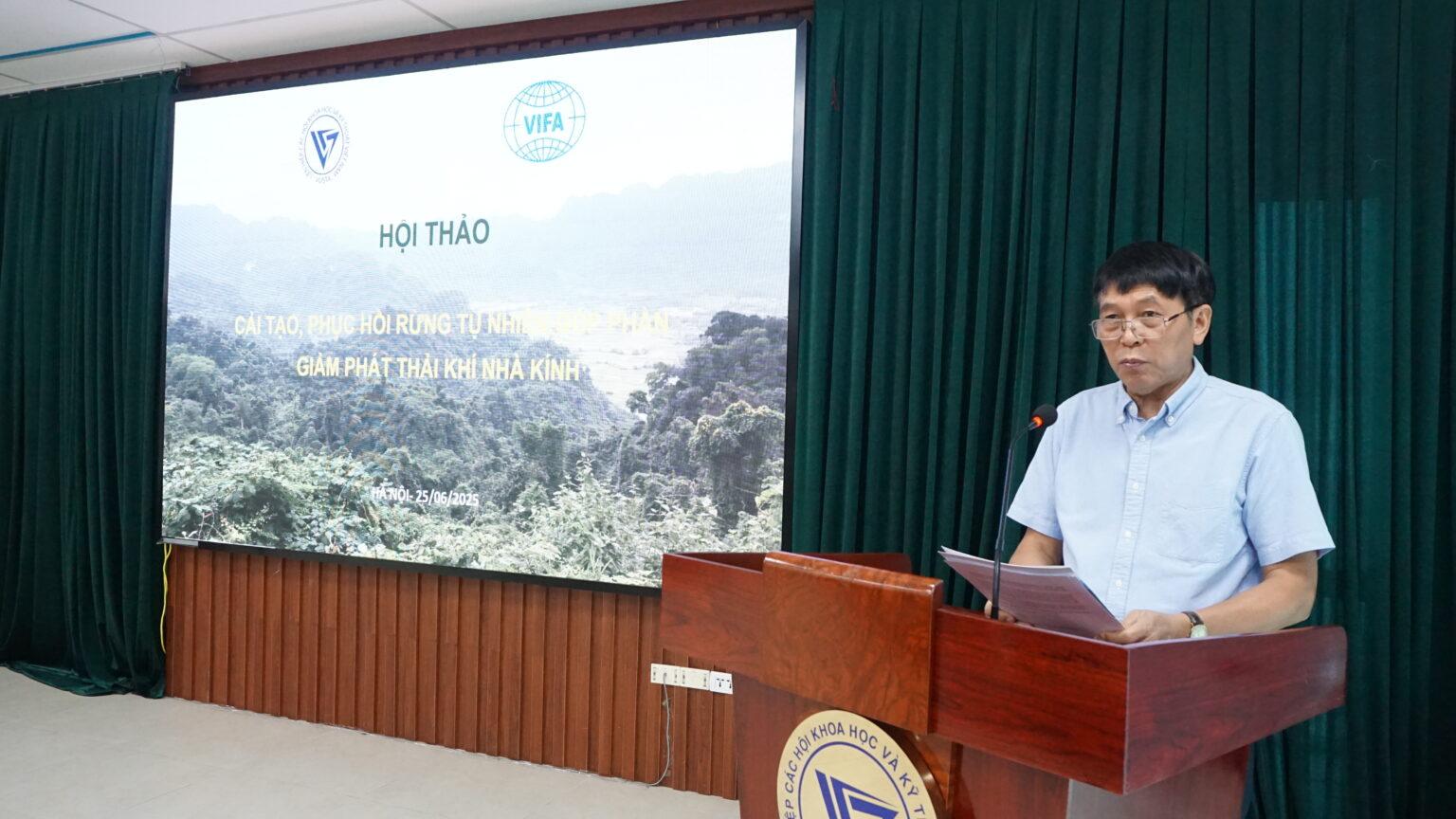 TS. Nguyễn Phú Hùng Chủ tịch Hội Khoa học Kỹ thuật Lâm nghiệp Việt Nam phát biểu khai mạc Hội thảo. (Ảnh: Văn Trì) TS. Nguyễn Phú Hùng Chủ tịch Hội Khoa học Kỹ thuật Lâm nghiệp Việt Nam phát biểu khai mạc Hội thảo. (Ảnh: Văn Trì)