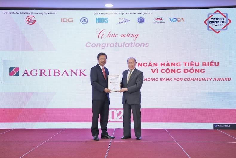 Agribank nhiều năm liền nhận được danh hiệu “Ngân hàng tiêu biểu vì cộng đồng”